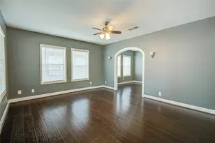 319 Coronado St, Houston, TX 77009 - Photo 8