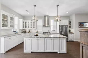 2913 Hicks St, Houston, TX 77007 - Photo 2