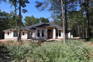 181 Branding Iron Rd, Huntsville, TX 77340 - Photo 2