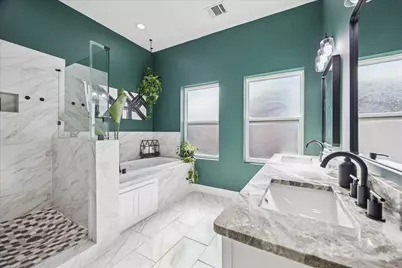 2108 Oatfield Drive, Houston, TX 77018 - Photo 2