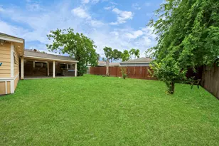 8931 Jackwood St, Houston, TX 77036 - Photo 34