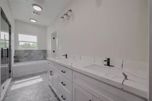2206 Hoskins Dr, Houston, TX 77080 - Photo 18