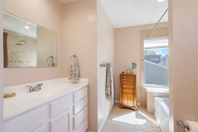 16419 Laurelfield Drive, Houston, TX 77059 - Photo 36