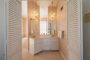 16419 Laurelfield Dr, Houston, TX 77059 - Photo 20