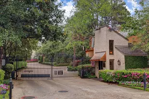 10 S Briar Hollow Ln, Houston, TX 77027 - Photo 40
