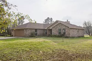 21 Pine Prairie School Rd, Huntsville, TX 77320 - Photo 2
