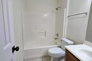 2521 N 37th Ave N, Texas City, TX 77590 - Photo 6