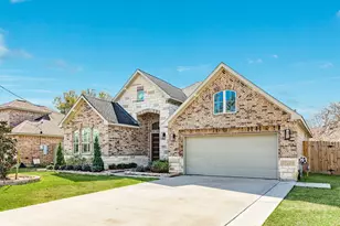 1020 Oak St, West Columbia, TX 77486 - Photo 2