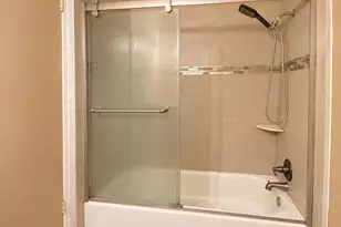 7913 Grove Ridge Dr, Houston, TX 77061 - Photo 22