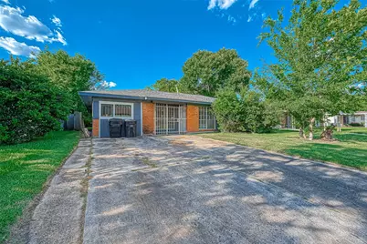 4307 Akard Street, Houston, TX 77047 - Photo 2