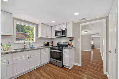 223 E Melville Drive, Crosby, TX 77532 - Photo 16