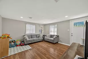 223 E Melville Dr, Crosby, TX 77532 - Photo 8