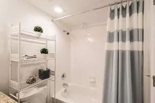 5900 N Braeswood Blvd, Houston, TX 77074 - Photo 20