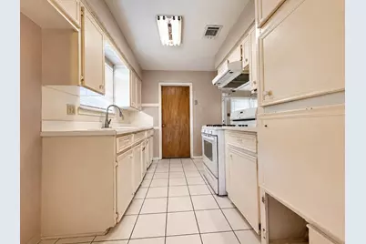 13126 Meadow Leaf Lane, Houston, TX 77039 - Photo 6