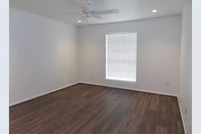 5662 Longwood St, Beaumont, TX 77707 - Photo 4