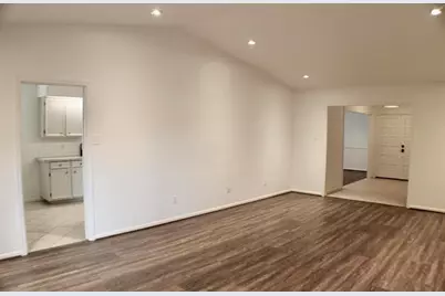 5662 Longwood St, Beaumont, TX 77707 - Photo 12
