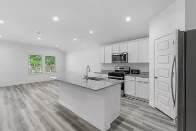 520 Hunter Grove Lane, China, TX 77613 - Photo 2