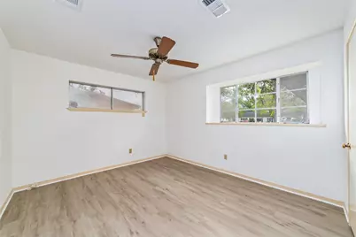 5450 Beechnut Street, Houston, TX 77096 - Photo 10