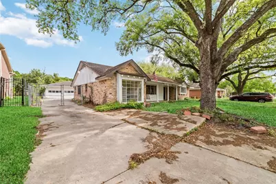 5450 Beechnut Street, Houston, TX 77096 - Photo 2
