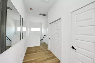 1216 E 34th St, Houston, TX 77022 - Photo 24