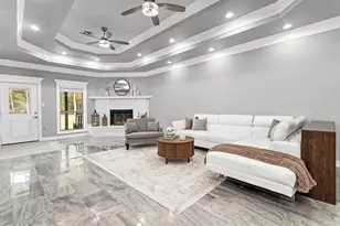 9010 Terry Estates Dr, Orange, TX 77630 - Photo 6