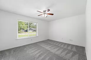 1300 E Hanson St, Cleveland, TX 77327 - Photo 10