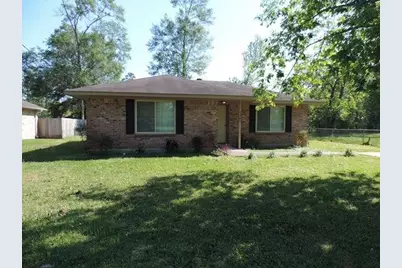 1300 E Hanson Street, Cleveland, TX 77327 - Photo 1