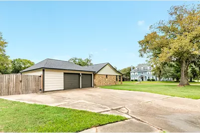 436 Huckleberry Drive, Lake Jackson, TX 77566 - Photo 8