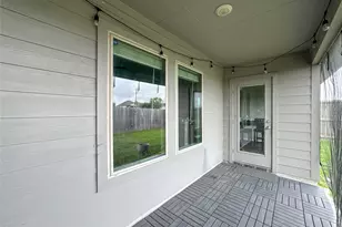 8203 Tamarind Ln, Baytown, TX 77521 - Photo 20