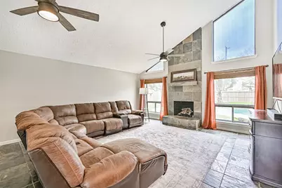 910 Evergreen Drive, Friendswood, TX 77546 - Photo 10
