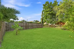 4614 Avenue L, Galveston, TX 77551 - Photo 46