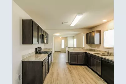 2503 Westslope, Conroe, TX 77384 - Photo 2