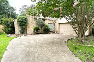15127 Forest Lodge Dr, Houston, TX 77070 - Photo 1