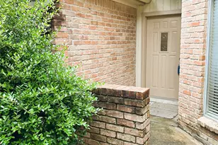 15127 Forest Lodge Dr, Houston, TX 77070 - Photo 2