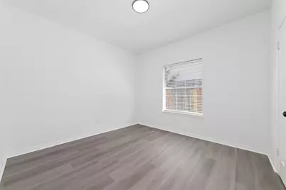 4211 Torrey Creek Lane, Houston, TX 77014 - Photo 18