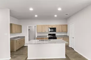 312 Legacy Point Dr, Sealy, TX 77474 - Photo 8
