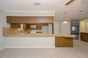 28706 Savannah Dr, Shenandoah, TX 77381 - Photo 14