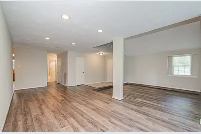 28706 Savannah Drive, Shenandoah, TX 77381 - Photo 12