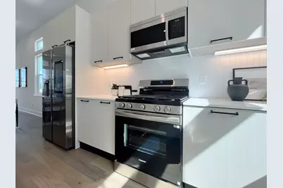 303 Marcella Street #P, Houston, TX 77091 - Photo 6