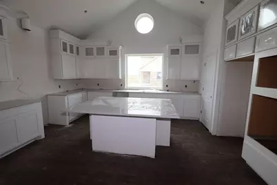 215 Dunovant Drive, Sealy, TX 77474 - Photo 4