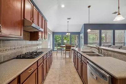 26874 Merlot River Drive, Kingwood, TX 77339 - Photo 14