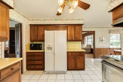 112 Lily Street, Lake Jackson, TX 77566 - Photo 14