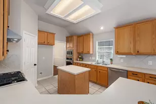14618 Kings Head Dr, Houston, TX 77044 - Photo 16