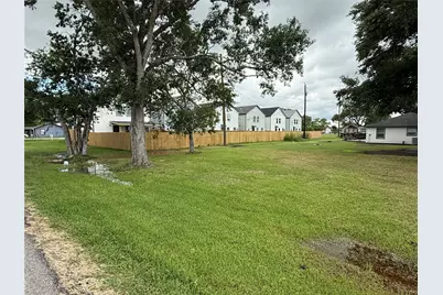 407 N 3rd Street, Beasley, TX 77417 - Photo 8