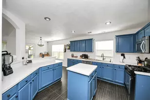 18318 Farriswood Ct, Cypress, TX 77433 - Photo 8