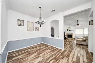 18318 Farriswood Ct, Cypress, TX 77433 - Photo 4