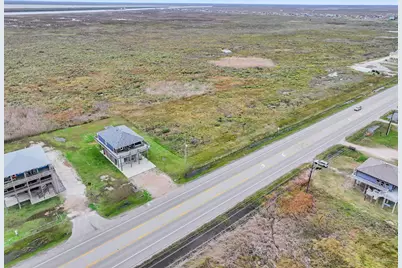 2409 Highway 87, Gilchrist, TX 77617 - Photo 4