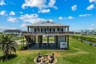 810 Casa Dr, Crystal Beach, TX 77650 - Photo 40