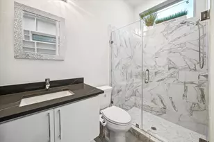 710 Stanford St, Houston, TX 77019 - Photo 24