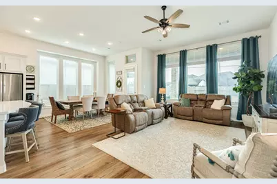 4010 Shackleton Court, Iowa Colony, TX 77583 - Photo 12